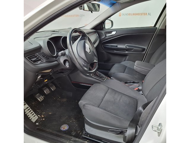 Personenauto, alfa romeo, giulietta, 1.4 t distinctive, 2012 - afbeelding 27 van  67