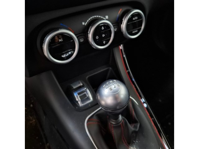 Personenauto, alfa romeo, giulietta, 1.4 t distinctive, 2012 - afbeelding 38 van  67