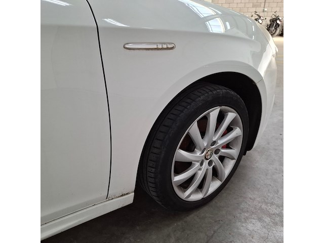 Personenauto, alfa romeo, giulietta, 1.4 t distinctive, 2012 - afbeelding 45 van  67