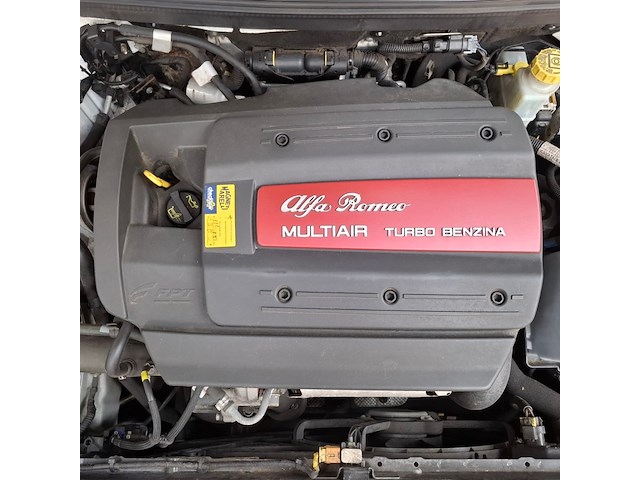 Personenauto, alfa romeo, giulietta, 1.4 t distinctive, 2012 - afbeelding 57 van  67