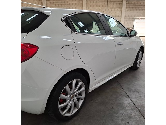 Personenauto, alfa romeo, giulietta, 1.4 t distinctive, 2012 - afbeelding 66 van  67