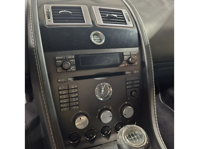 Personenauto, aston martin, vantage 4.3 v8 - afbeelding 2 van  16