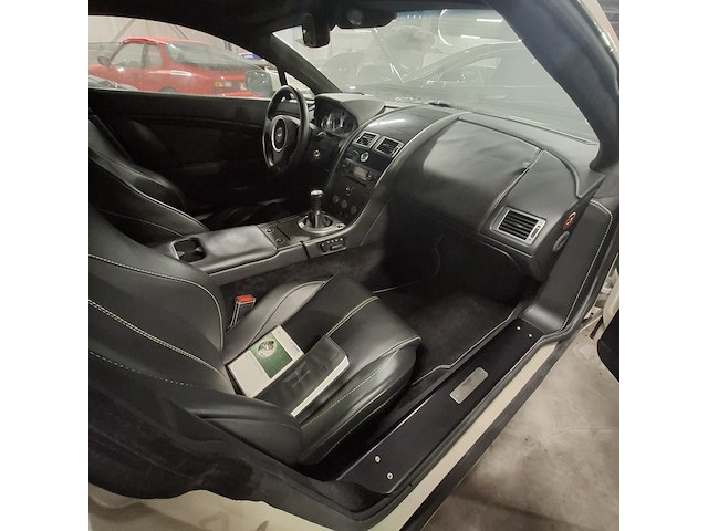Personenauto, aston martin, vantage 4.3 v8 - afbeelding 5 van  16