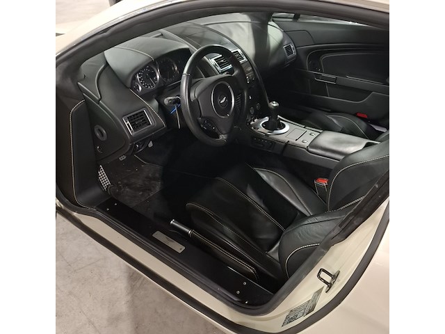 Personenauto, aston martin, vantage 4.3 v8 - afbeelding 12 van  16