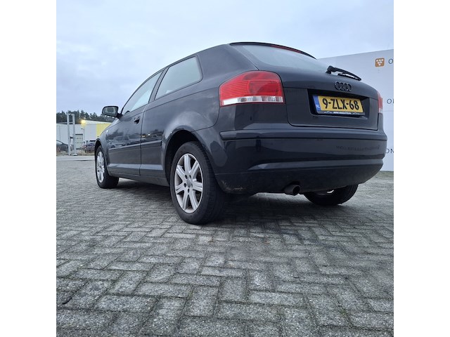 Personenauto audi, 1.6 ambiente, zwart, bouwjaar 2007 - afbeelding 8 van  41