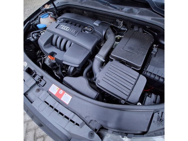 Personenauto audi, 1.6 ambiente, zwart, bouwjaar 2007 - afbeelding 10 van  41