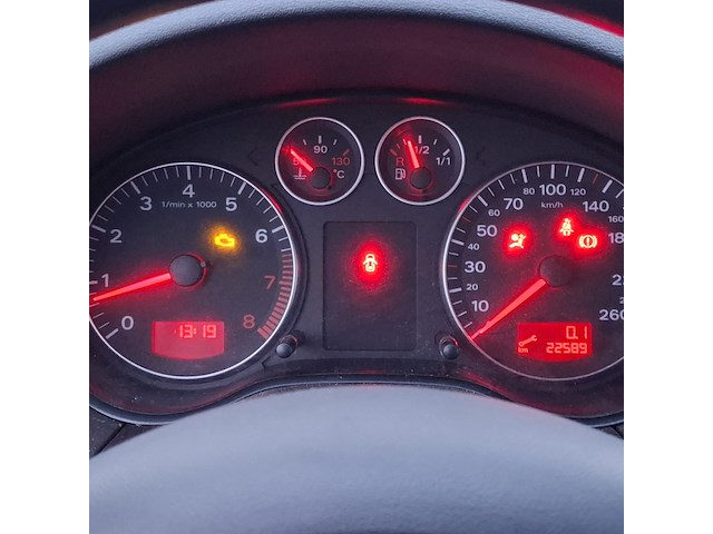 Personenauto audi, 1.6 ambiente, zwart, bouwjaar 2007 - afbeelding 19 van  41