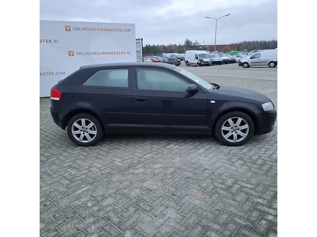 Personenauto audi, 1.6 ambiente, zwart, bouwjaar 2007 - afbeelding 34 van  41