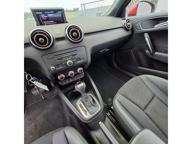 Personenauto audi, a1 1.4, bouwjaar 2011 - afbeelding 31 van  51