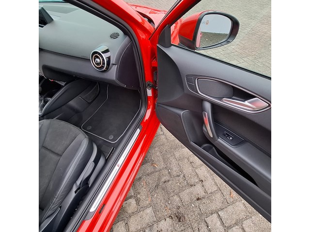 Personenauto audi, a1 1.4, bouwjaar 2011 - afbeelding 38 van  51