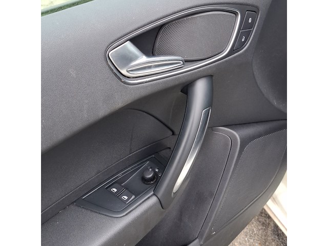 Personenauto audi, a1 1.4 tfsi , wit, bouwjaar 2011 - afbeelding 8 van  41