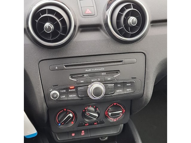 Personenauto audi, a1 1.4 tfsi , wit, bouwjaar 2011 - afbeelding 18 van  41