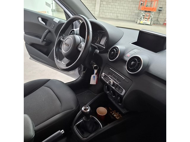Personenauto, audi, a1 sportback, 1.0 tfsi adrenalin, 2016 - afbeelding 40 van  63