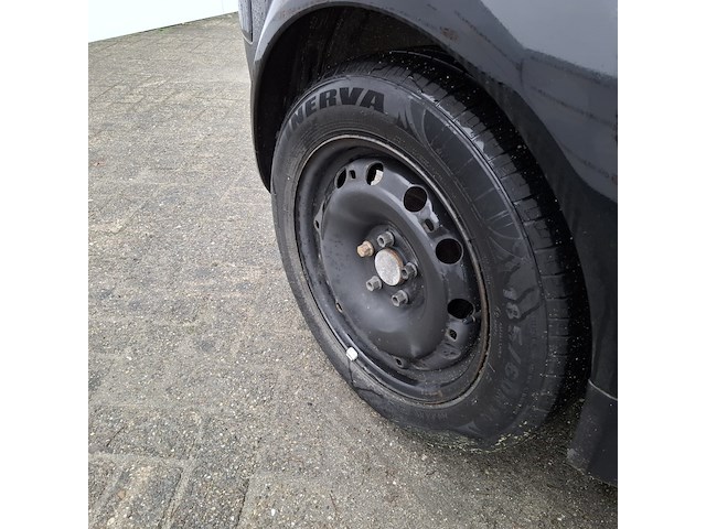 Personenauto audi, a2 1.4, zwart, bouwjaar 2003 - afbeelding 4 van  41