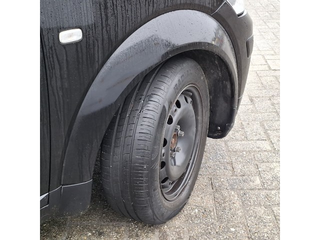 Personenauto audi, a2 1.4, zwart, bouwjaar 2003 - afbeelding 5 van  41