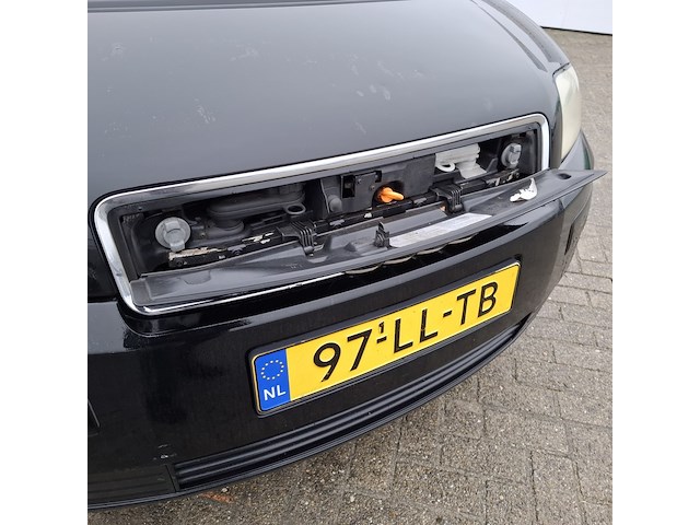 Personenauto audi, a2 1.4, zwart, bouwjaar 2003 - afbeelding 9 van  41