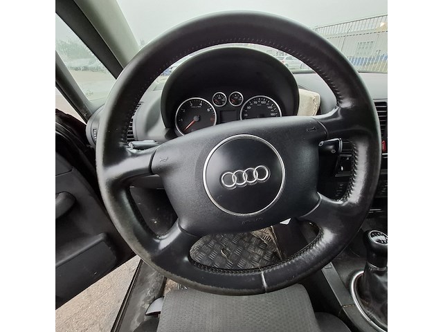 Personenauto audi, a2 1.4, zwart, bouwjaar 2003 - afbeelding 17 van  41