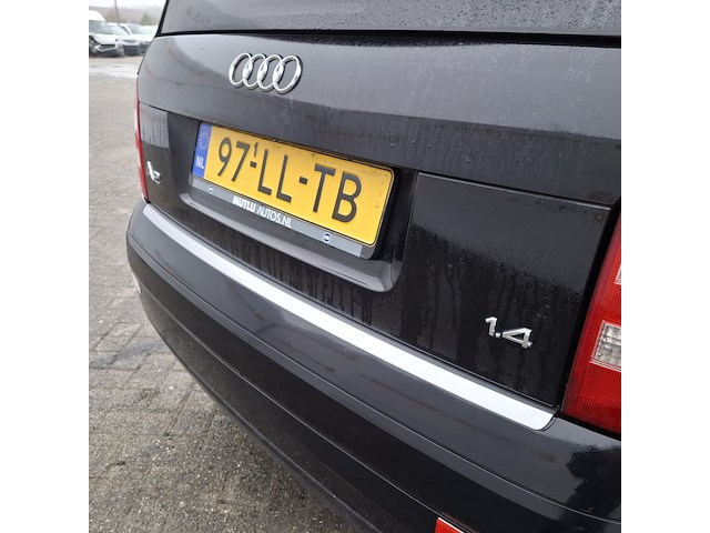Personenauto audi, a2 1.4, zwart, bouwjaar 2003 - afbeelding 33 van  41