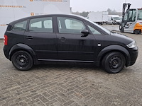 Personenauto audi, a2 1.4, zwart, bouwjaar 2003 - afbeelding 34 van  41