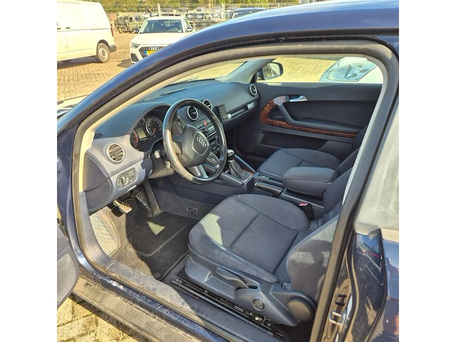 Personenauto, audi, a3, 2.0 fsi ambiente, blauw, 2005 - afbeelding 12 van  13