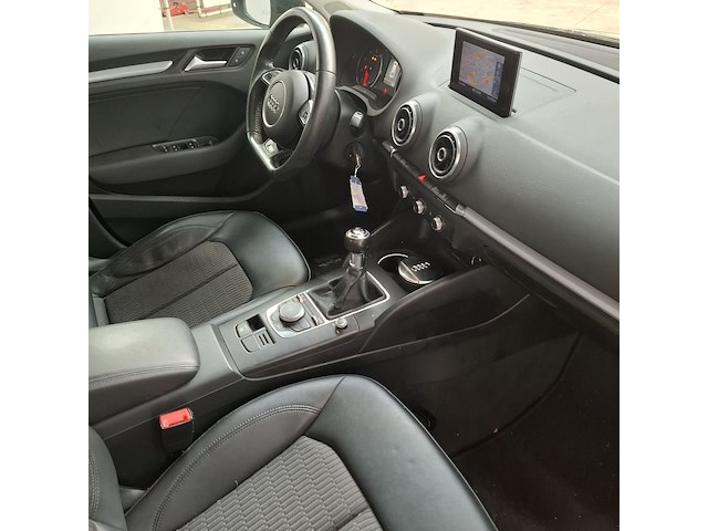 Personenauto, audi, a3 sportback, 1.2 tfsi ambiente pro line, 2014 - afbeelding 36 van  59