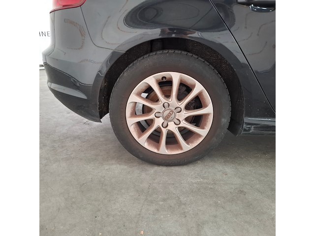 Personenauto, audi, a3 sportback 1.6 tdi ultra edition, 1.6 tdi ultra edition, 2013 - afbeelding 28 van  87