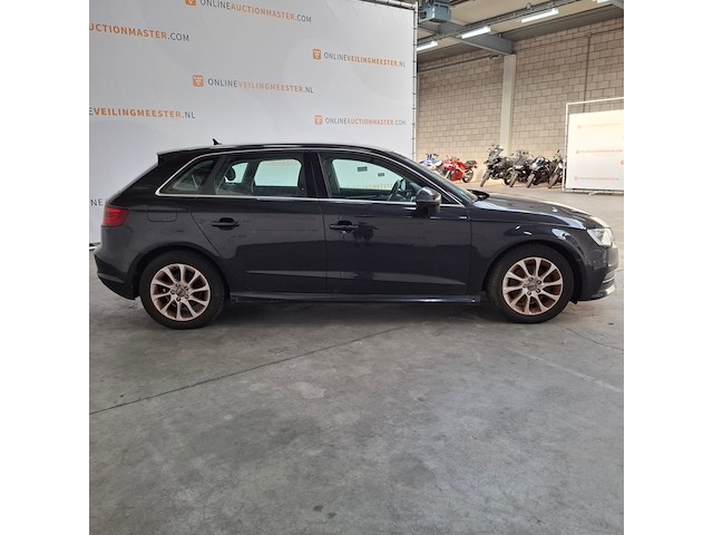Personenauto, audi, a3 sportback 1.6 tdi ultra edition, 1.6 tdi ultra edition, 2013 - afbeelding 34 van  87
