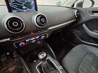 Personenauto, audi, a3 sportback 1.6 tdi ultra edition, 1.6 tdi ultra edition, 2013 - afbeelding 53 van  87