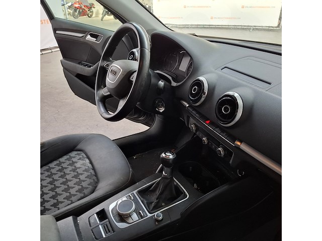 Personenauto, audi, a3 sportback 1.6 tdi ultra edition, 1.6 tdi ultra edition, 2013 - afbeelding 63 van  87