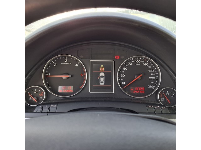 Personenauto, audi, a4 avant a4 avant 1.9 tdi, 2004 - afbeelding 19 van  45