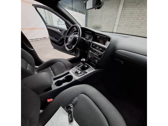 Personenauto, audi, a4 avant - afbeelding 32 van  51