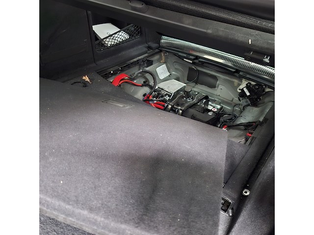 Personenauto, audi, a4 avant - afbeelding 28 van  52