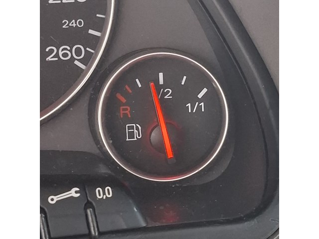 Personenauto, audi, a4 limousine, 2.0, beige, 2001 - afbeelding 7 van  47