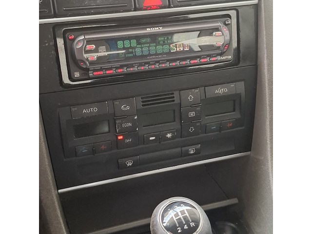 Personenauto, audi, a4 limousine, 2.0, beige, 2001 - afbeelding 8 van  47