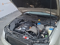 Personenauto, audi, a4 limousine, 2.0, beige, 2001 - afbeelding 15 van  47