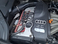 Personenauto, audi, a4 limousine, 2.0, beige, 2001 - afbeelding 17 van  47