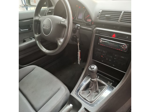 Personenauto, audi, a4 limousine, 2.0, beige, 2001 - afbeelding 27 van  47