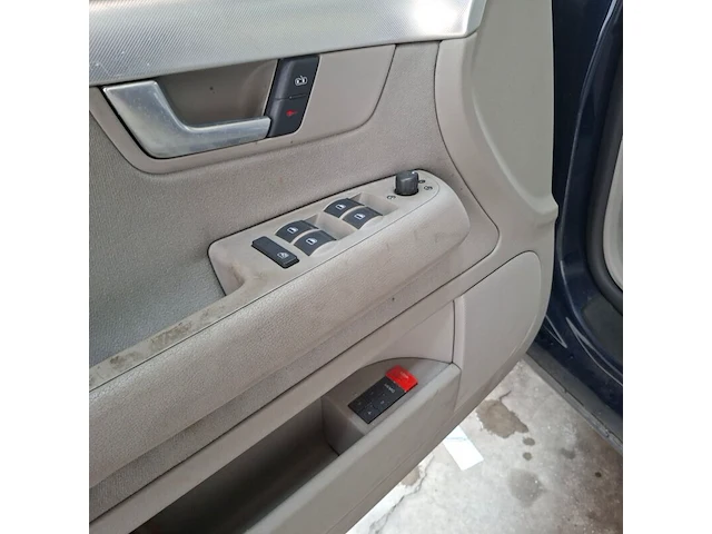 Personenauto, audi, a4 limousine, 3.2 fsi quattro pro line, 2005 - afbeelding 28 van  47