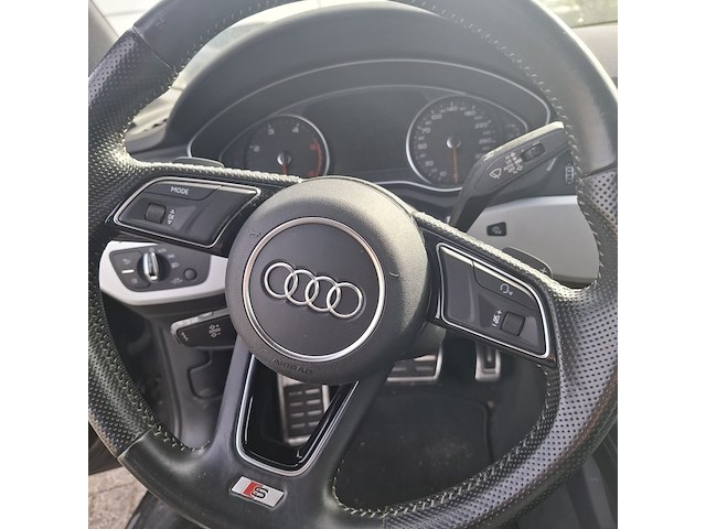 Personenauto, audi, a4 - afbeelding 2 van  39