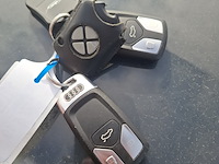 Personenauto, audi, a4 - afbeelding 6 van  39