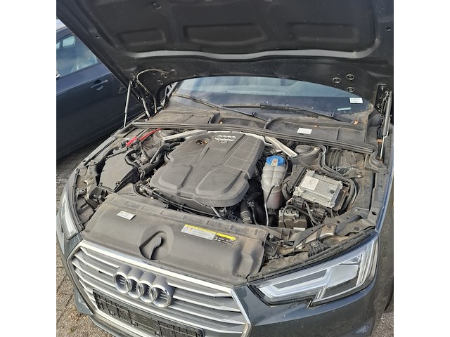 Personenauto, audi, a4 - afbeelding 14 van  39