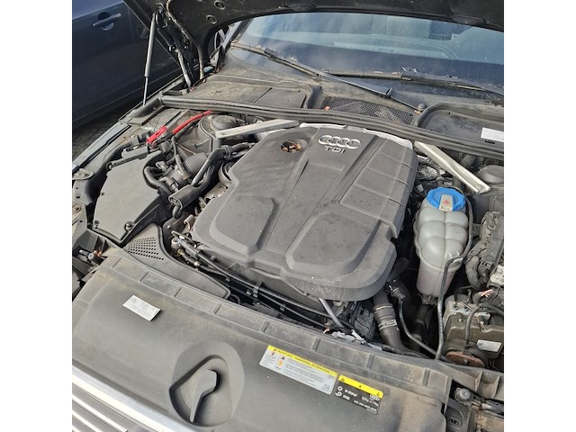 Personenauto, audi, a4 - afbeelding 15 van  39