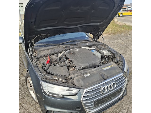 Personenauto, audi, a4 - afbeelding 17 van  39