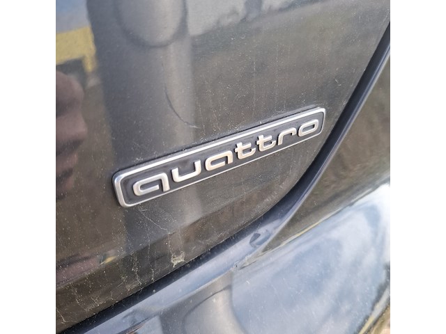 Personenauto, audi, a4 - afbeelding 24 van  39