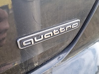 Personenauto, audi, a4 - afbeelding 24 van  39
