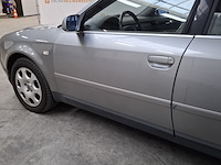 Personenauto, audi, a6 limousine, 3.0 exclusive mt, 2001 - afbeelding 47 van  48