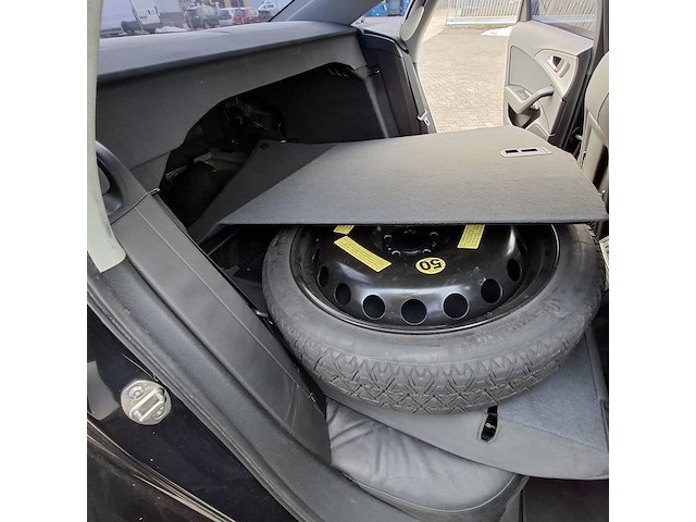 Personenauto, audi, a6 - afbeelding 26 van  45