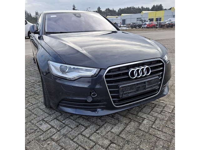 Personenauto, audi, a6 - afbeelding 31 van  45