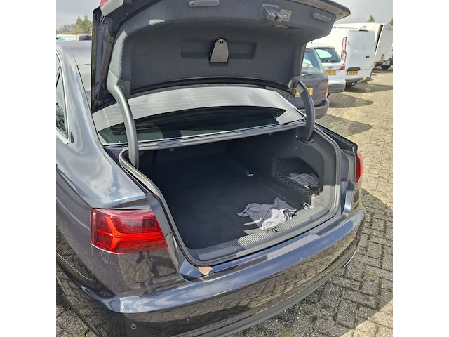 Personenauto, audi, a6 - afbeelding 9 van  23