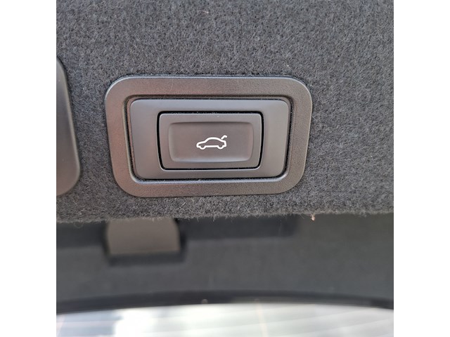 Personenauto, audi, a6 - afbeelding 11 van  23